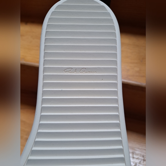 RICK OWENS SS24 KNEE-HIGH STOCKING SNEAKS IN BLACK AND MILK STRETCH LAMB LEATHER - Picture 11 of 14